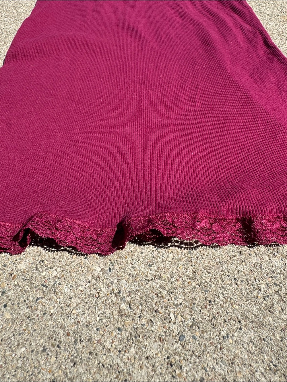 American Eagle Outfitters Ribbed Lace-Trim Tank - Wine - Picture 3 of 7